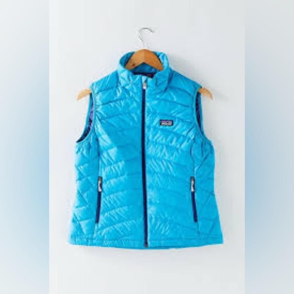 Patagonia Women’s XS 200 Down Puffer Vest- blue with purple interior